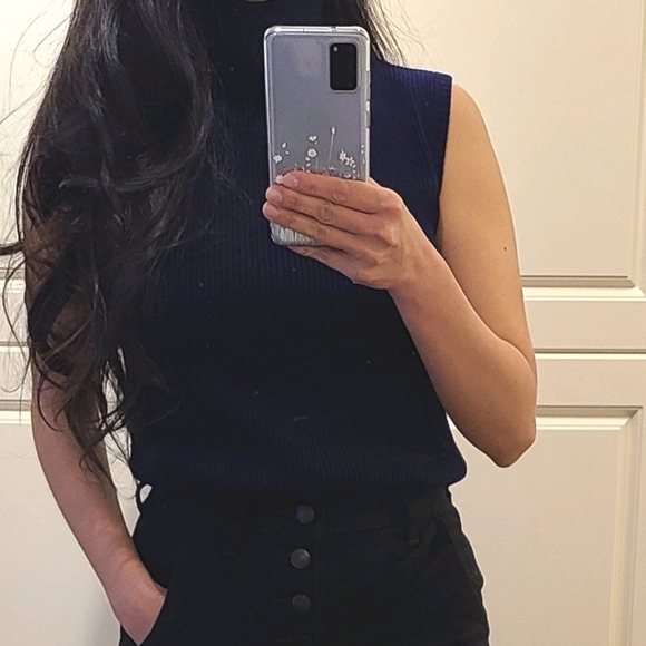 Vintage Turtleneck Sleeveless Knit - Picture 2 of 4